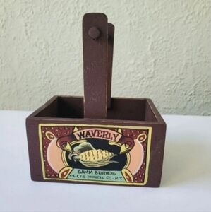 Farmhouse Decoration Wooden Produce Box with handle Waverly Samm Brothers 7x7x5"